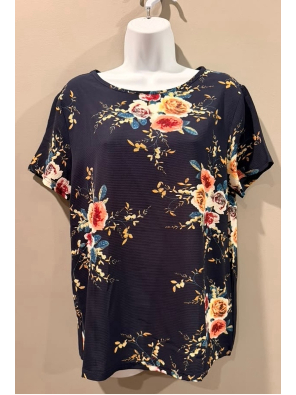Women’s XL Navy Floral Rose Print Short Sleeve Blouse Top
